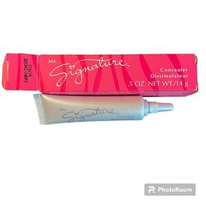 NWOT Mary Kay Signature Concealer, Ivory, NIB, Discontinued, For All Skin Types